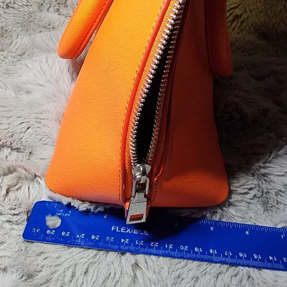 Zara zippered bright Orange purse - Picture 4 of 9
